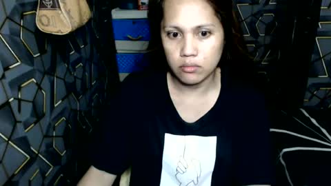 yumi online show from June 18, 11:48 am