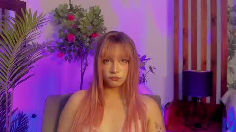 Yuri Kay online show from May 6, 10:38 pm