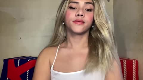 Miss Cali online show from April 20, 9:05 pm