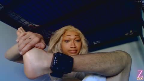 ZYA online show from December 8, 3:02 pm