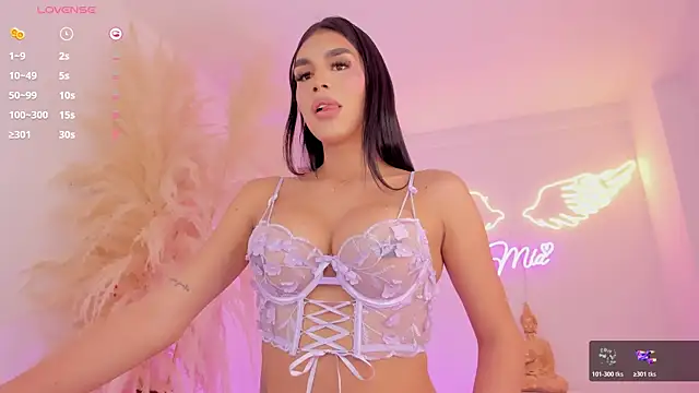 mia yourmommy online show from April 17, 12:13 am