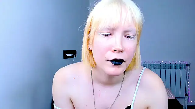 dollmore online show from October 18, 2:48 am