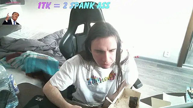 izilizi 23 online show from February 26, 6:40 am