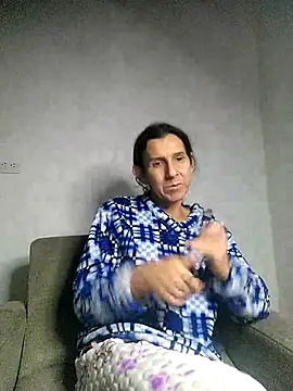 Cameron puppy online show from December 15, 6:42 am