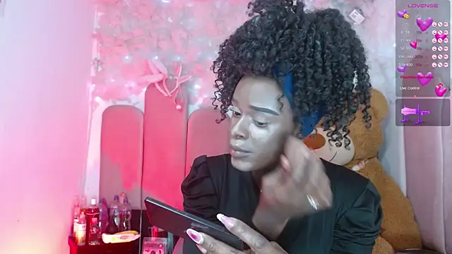 puca ebony online show from March 14, 5:27 pm