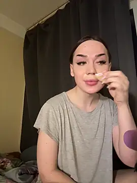 chups girl online show from April 19, 6:43 pm