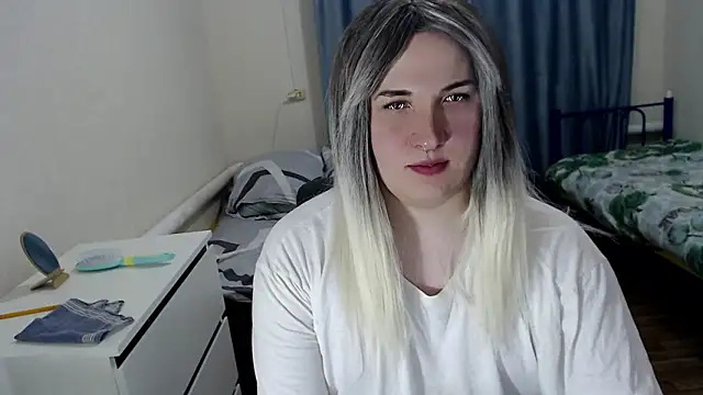 EvaMiron online show from March 29, 4:40 pm