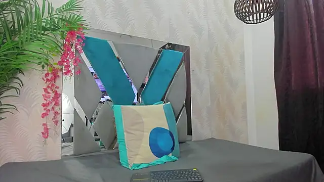 Ammy Connor1 online show from February 6, 8:36 pm