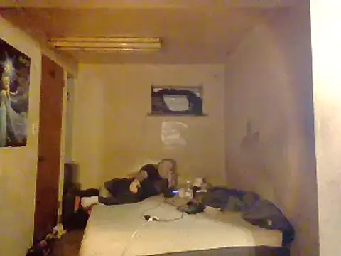 Nightshade7712 online show from March 18, 9:43 pm