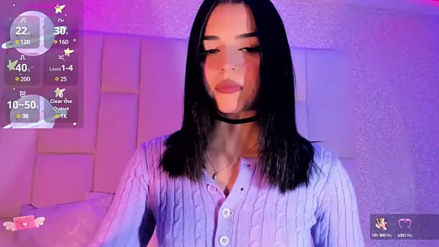 Summer walkerr online show from December 5, 12:28 pm