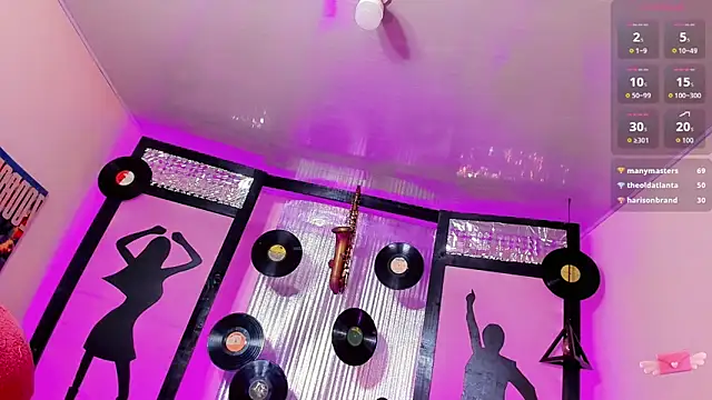  ChanellR  online show from April 18, 11:12 am