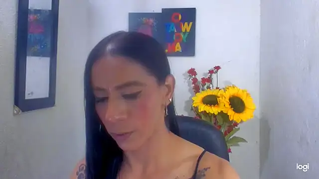 juanblakbigcock online show from October 21, 10:33 pm