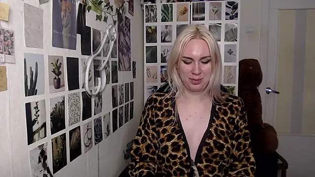 CapriScorpion online show from November 18, 4:51 pm