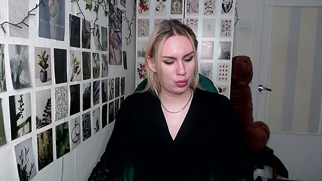 CapriScorpion online show from February 10, 4:14 pm