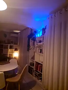 Snapshot of Luna_Kitanna chatting on December 12, 8:53 pm Luna Kitanna online show from December 12, 8:53 pm