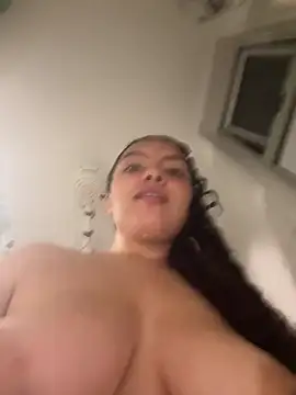 Nathcurly  online show from April 4, 2:20 am