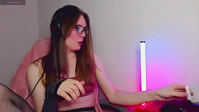 tracy cooper online show from February 20, 10:48 pm