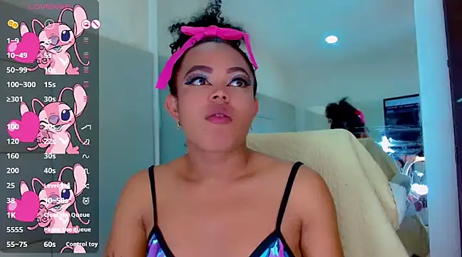 KayleighDreams  online show from February 24, 4:16 am