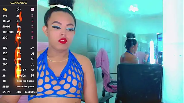 KayleighDreams  online show from March 10, 8:39 am