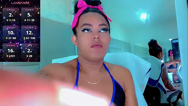 KayleighDreams  online show from March 11, 6:10 am