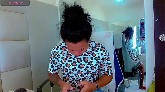 KayleighDreams  online show from March 13, 3:11 am