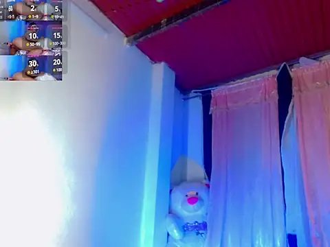 KayleighDreams  online show from September 25, 5:25 am