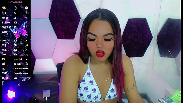 KayleighDreams  online show from January 6, 4:49 am