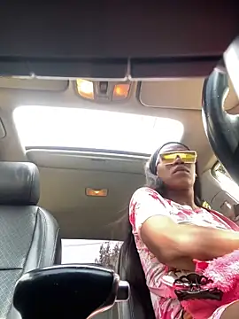 sweetsarabig22cm online show from March 3, 8:27 pm