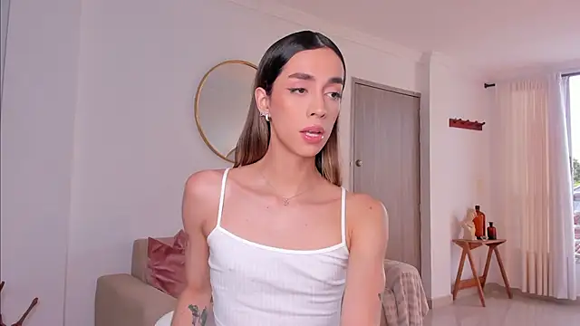 Emmavr online show from February 13, 8:45 pm