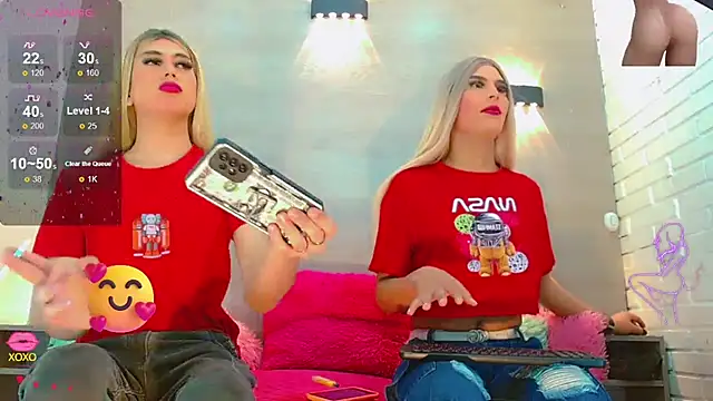 Daniela Pink  online show from March 6, 8:45 pm