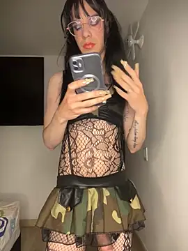 danielagh29 online show from September 19, 10:15 pm