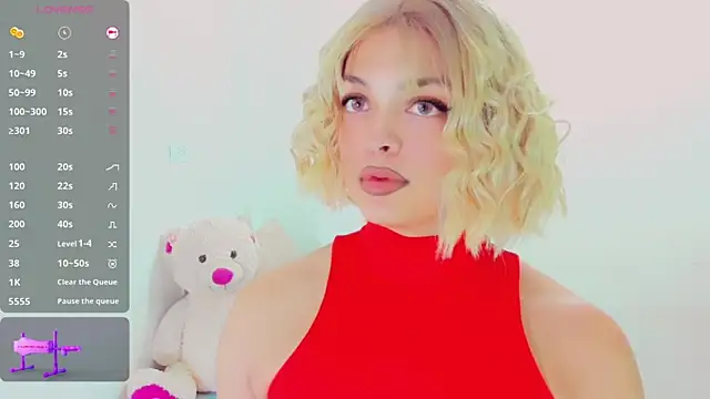 Emmaa Saenz  online show from March 4, 11:53 pm