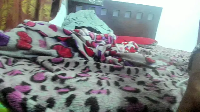 Brenda Smith69 online show from February 15, 9:35 pm