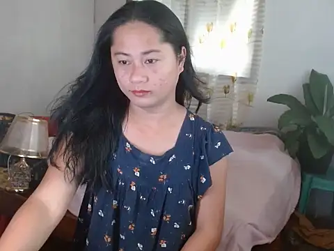 Sweet amberxyz18 online show from April 19, 3:51 am