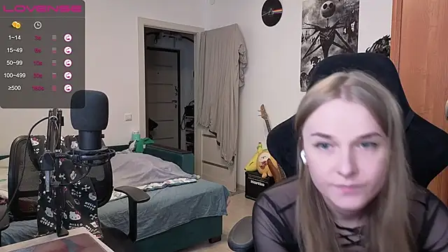 stellablondy online show from September 16, 2:54 pm