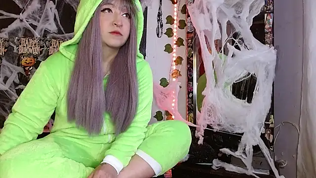 the lesbian game online show from November 1, 4:10 am