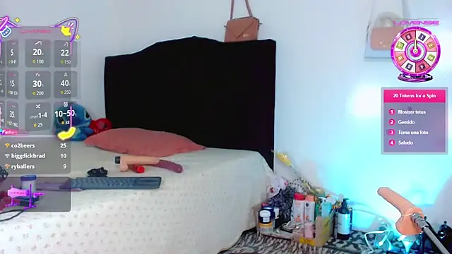 Snapshot of la_ratona_1 chatting on October 15, 7:36 pm la ratona 1 online show from October 15, 7:36 pm