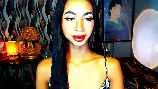 PrettyLatiina online show from December 19, 2:13 pm