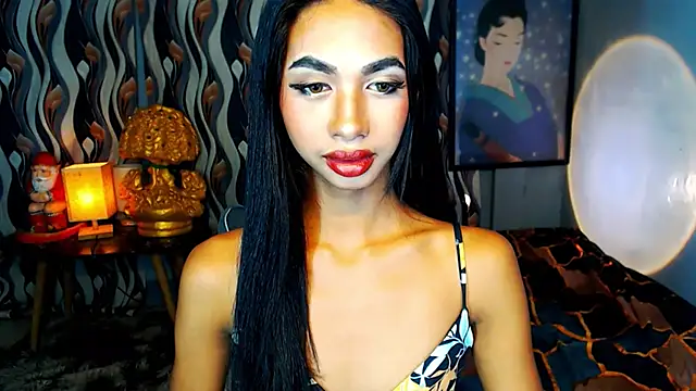 PrettyLatiina online show from January 23, 4:49 pm