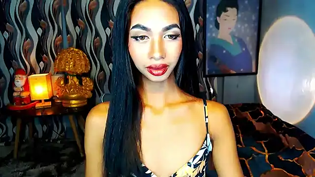 PrettyLatiina online show from January 25, 8:42 pm