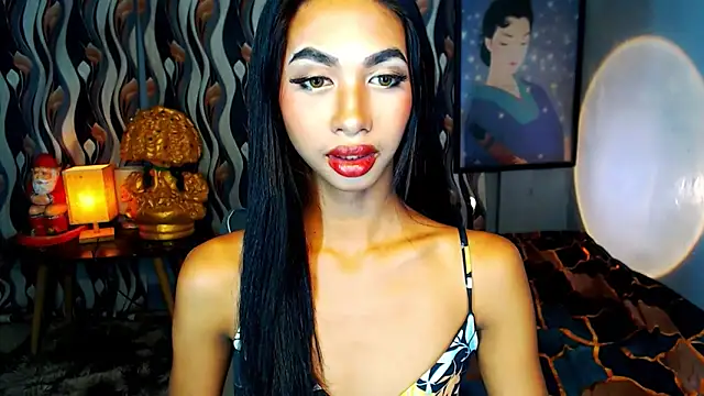 PrettyLatiina online show from October 24, 4:17 am