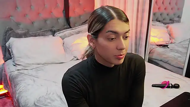 tay ler3 online show from March 1, 6:37 am