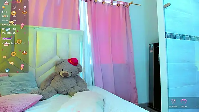 AlanaBekeer online show from April 2, 8:07 pm