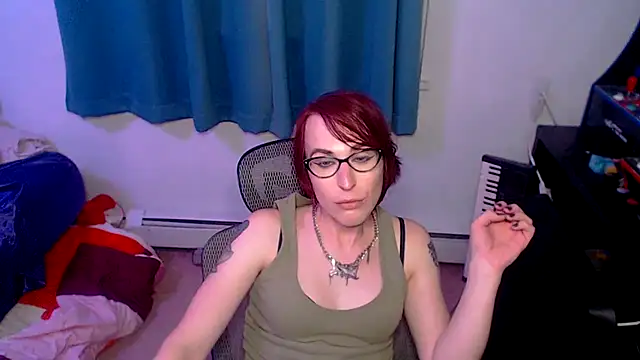 Snapshot of RyffBurnz chatting on October 21, 4:26 am RyffBurnz online show from October 21, 4:26 am