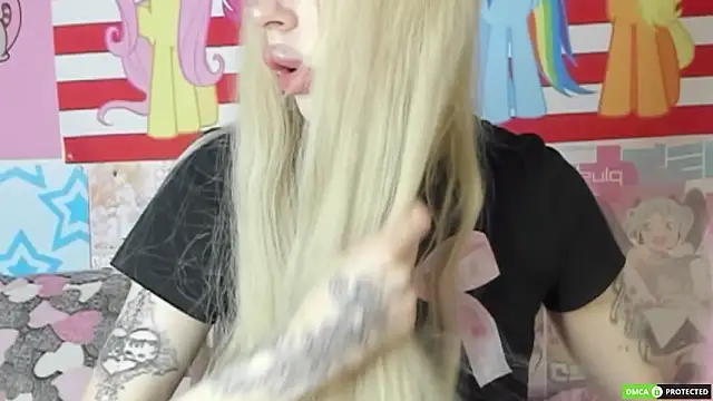 Joy Barker online show from March 22, 1:38 pm