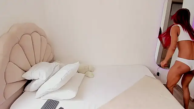 rose scottt online show from September 27, 3:32 pm