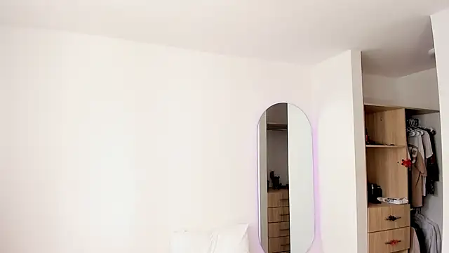 rose scottt online show from October 9, 4:19 pm