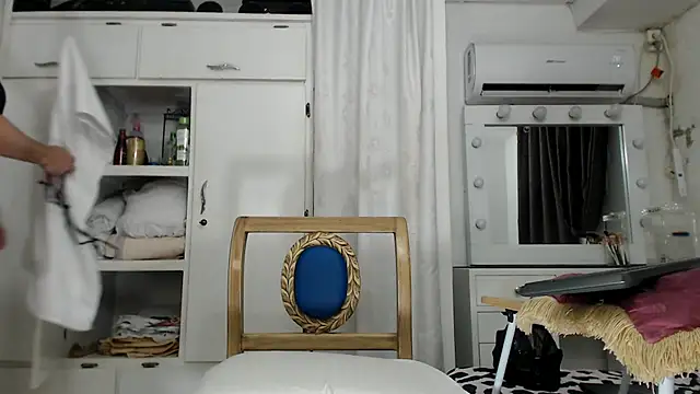 Snapshot of marcella6 chatting on September 15, 11:59 am marcella6 online show from September 15, 11:59 am