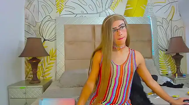 mia foxts online show from February 27, 5:04 pm