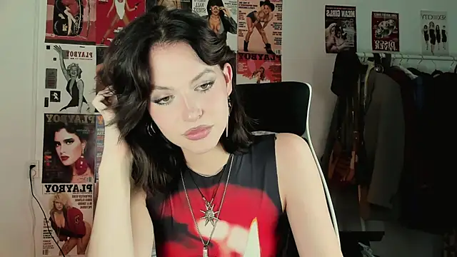 Niky  Jess online show from October 28, 7:50 am